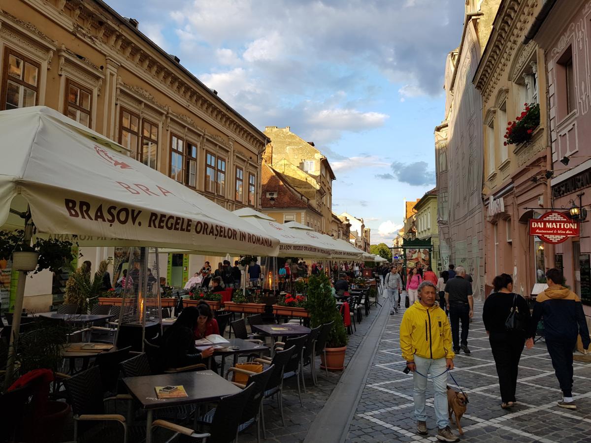 Wood House Republicii Hotel Brasov Exterior photo